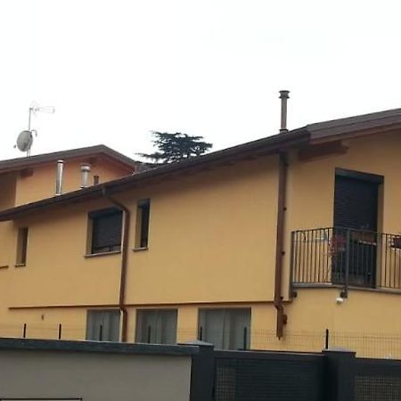Casa Di Ale E Bea Lägenhet Dervio Exteriör bild