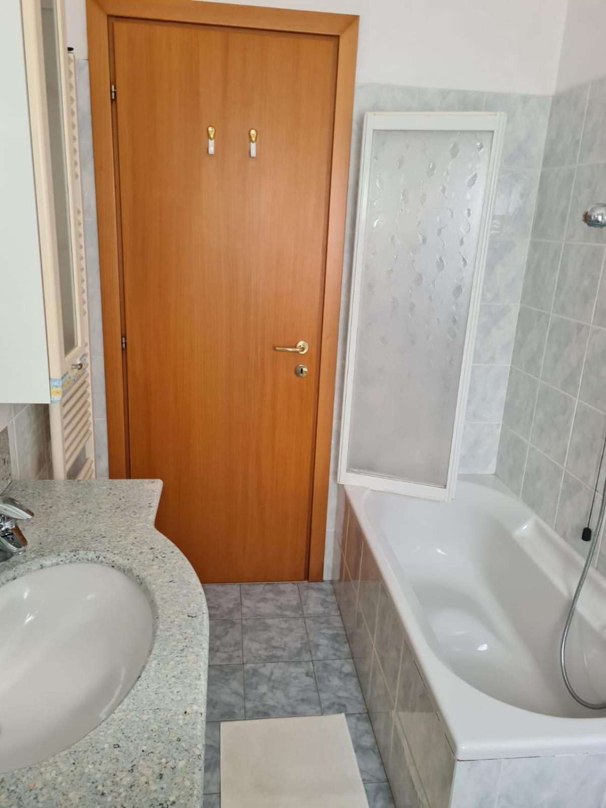 Casa Di Ale E Bea Lägenhet Dervio Exteriör bild